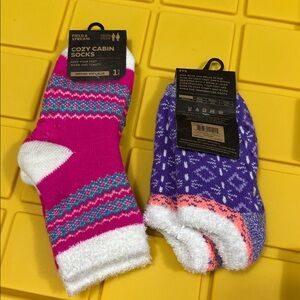Bundle of 2 Girl Cozy Cabin Youth Socks Gripper Winter Non Slip Thick‎ Warm Gift